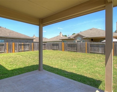 8902 Finnery - Photo Thumbnail 28