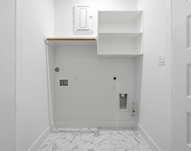 6627 Katarani Drive - Photo Thumbnail 19