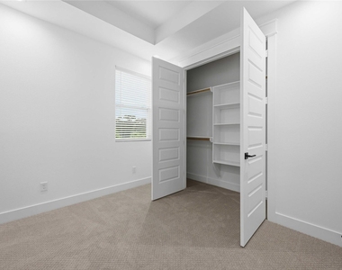 6627 Katarani Drive - Photo Thumbnail 17