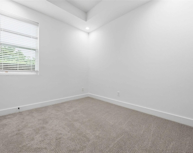 6627 Katarani Drive - Photo Thumbnail 5