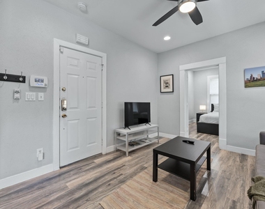 412 Drew Street - Photo Thumbnail 3
