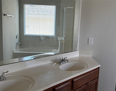 21518 Haylee Way - Photo Thumbnail 22