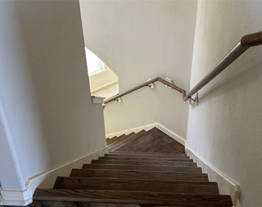 21518 Haylee Way - Photo Thumbnail 16
