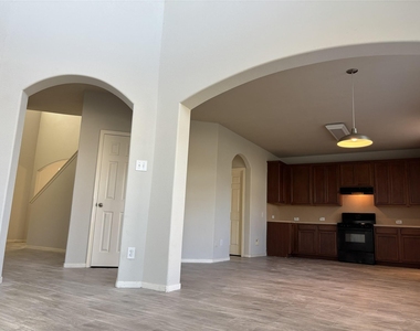 21518 Haylee Way - Photo Thumbnail 10