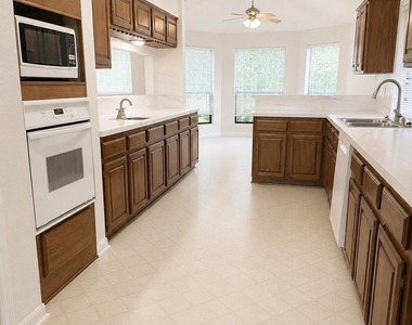 3307 Rushwood Lane - Photo Thumbnail 4