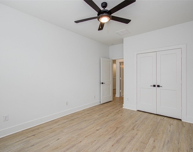 6420 Highland Pine Lane - Photo Thumbnail 25