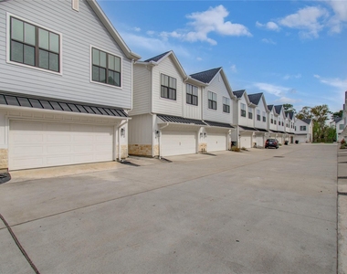 6420 Highland Pine Lane - Photo Thumbnail 36
