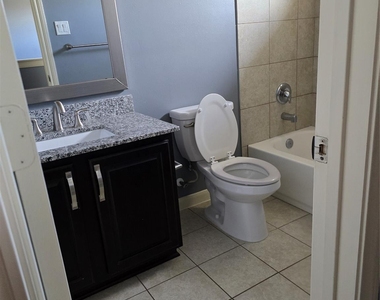 10610 Prillerman Trails Drive - Photo Thumbnail 16