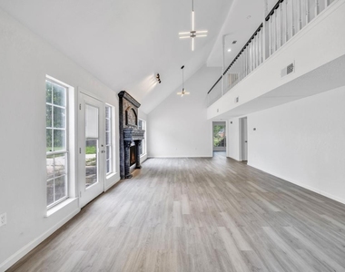 4409 Hillbrook Drive - Photo Thumbnail 17