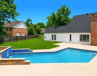 4409 Hillbrook Drive - Photo Thumbnail 4