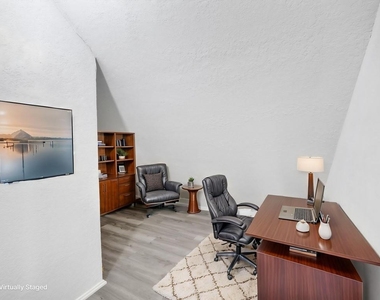 4409 Hillbrook Drive - Photo Thumbnail 37