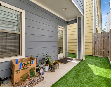 837 W 25th Street - Photo Thumbnail 33