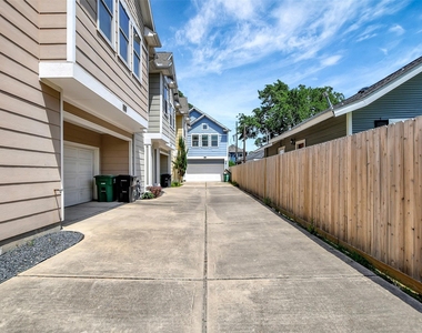 837 W 25th Street - Photo Thumbnail 2