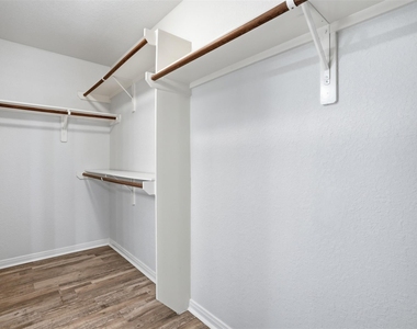 326 Wild Bird Drive - Photo Thumbnail 25