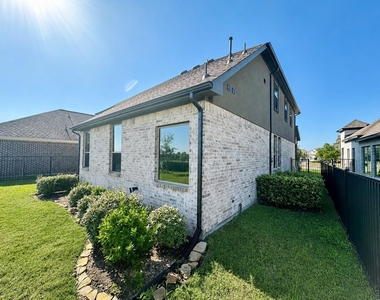 21018 Camberwell Beauty Lane - Photo Thumbnail 27