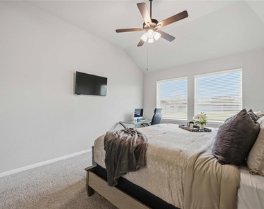 2808 Bisbee Road - Photo Thumbnail 32