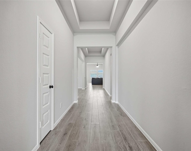 2808 Bisbee Road - Photo Thumbnail 8