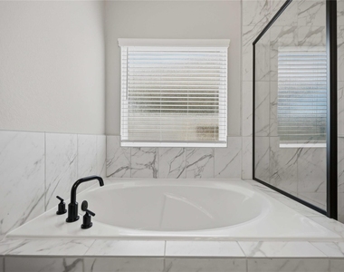 2808 Bisbee Road - Photo Thumbnail 36