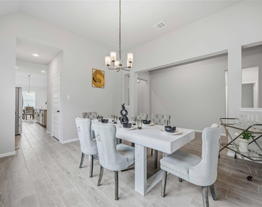 2808 Bisbee Road - Photo Thumbnail 17