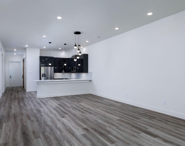 68 Fairway Drive - Photo Thumbnail 16