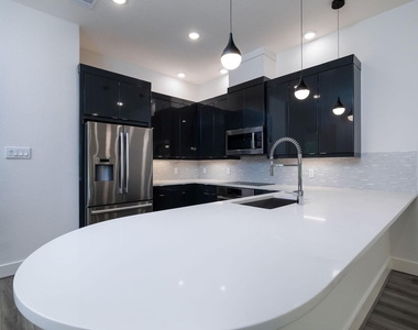 68 Fairway Drive - Photo Thumbnail 21