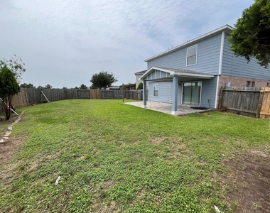21335 Finbury Oaks Lane - Photo Thumbnail 15