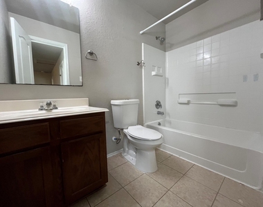 21335 Finbury Oaks Lane - Photo Thumbnail 10