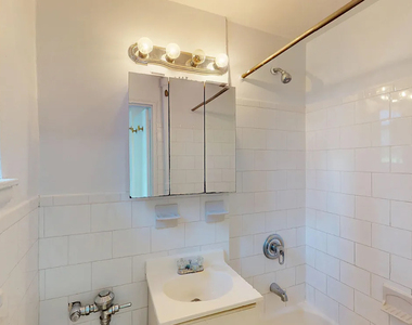 East 93rd Street - Photo Thumbnail 6