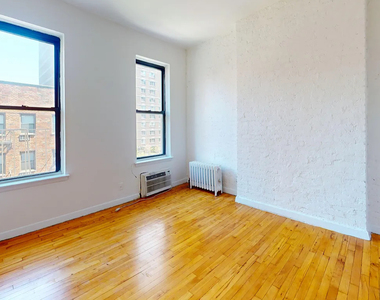 East 93rd Street - Photo Thumbnail 2