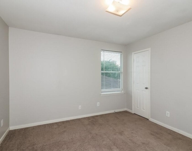 4607 Wheatstone Court - Photo Thumbnail 9