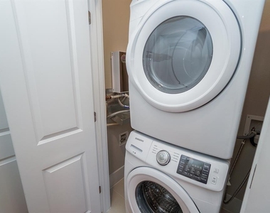 2401 Crawford Street - Photo Thumbnail 22