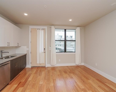 2401 Crawford Street - Photo Thumbnail 2