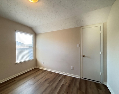 4906 Mountain Fork - Photo Thumbnail 33