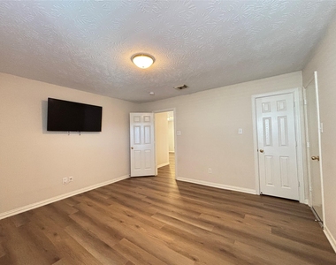 4906 Mountain Fork - Photo Thumbnail 25