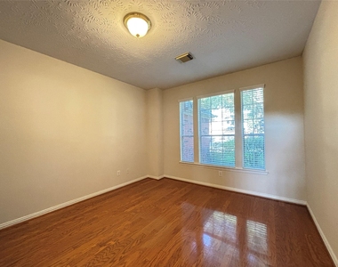 4906 Mountain Fork - Photo Thumbnail 11