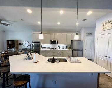 22626 Fanwick Drive - Photo Thumbnail 10