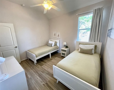 22626 Fanwick Drive - Photo Thumbnail 23