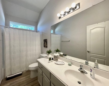 22626 Fanwick Drive - Photo Thumbnail 21