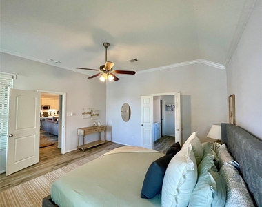 22626 Fanwick Drive - Photo Thumbnail 15