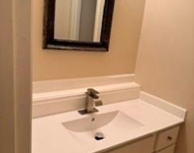 10118 Kirkbluff Drive - Photo Thumbnail 7