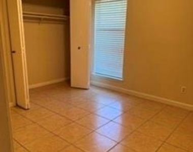 10118 Kirkbluff Drive - Photo Thumbnail 4