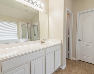 3318 Cactus Heights Lane - Photo Thumbnail 11