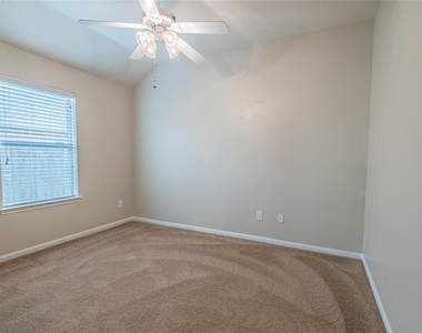 3318 Cactus Heights Lane - Photo Thumbnail 14