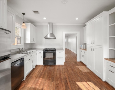 334 E 24th Street - Photo Thumbnail 21