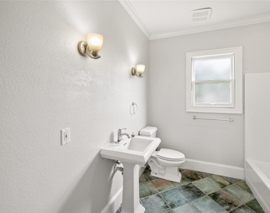 334 E 24th Street - Photo Thumbnail 14