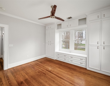 334 E 24th Street - Photo Thumbnail 17