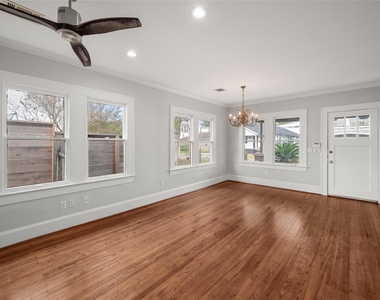 334 E 24th Street - Photo Thumbnail 10