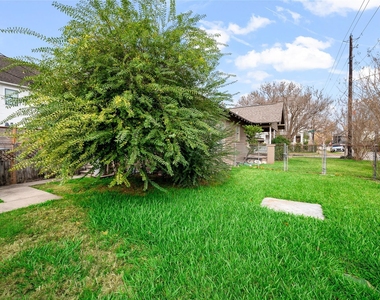 334 E 24th Street - Photo Thumbnail 24