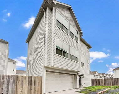 705 Link Road - Photo Thumbnail 1