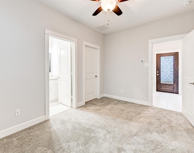 705 Link Road - Photo Thumbnail 5